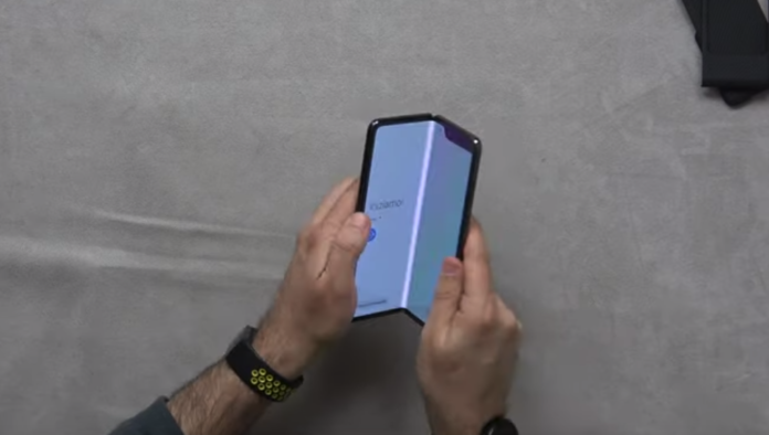 Unboxing GALAXY FOLD ita