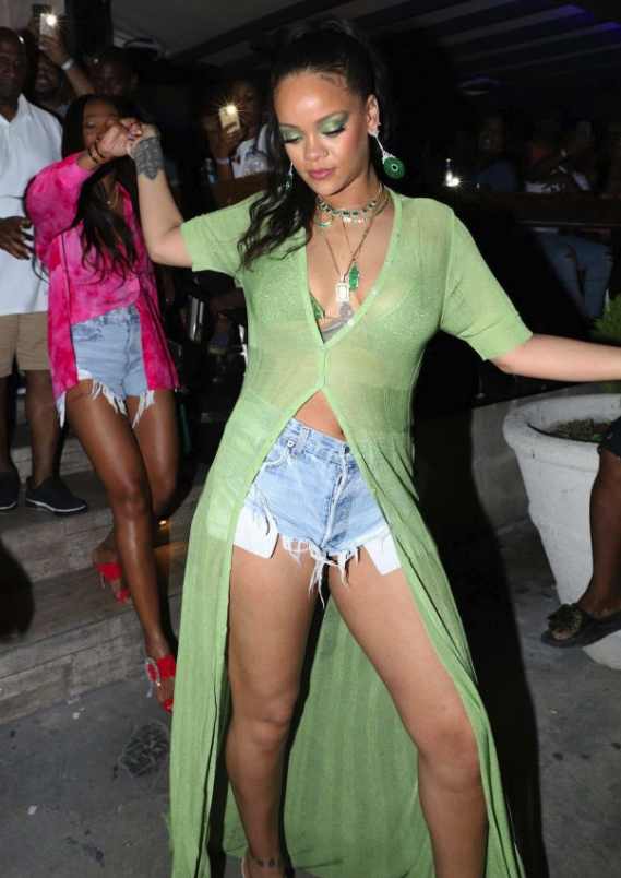 rihanna dimagrita 2019 maggio