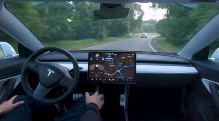 tesla autopilota test