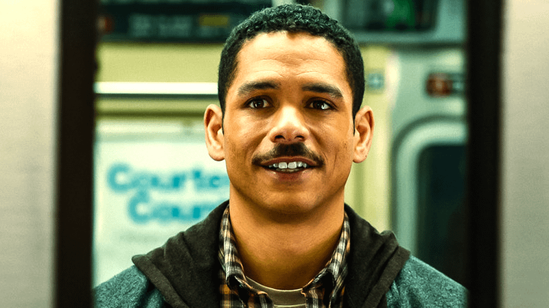 Charlie Barnett, bambola russa