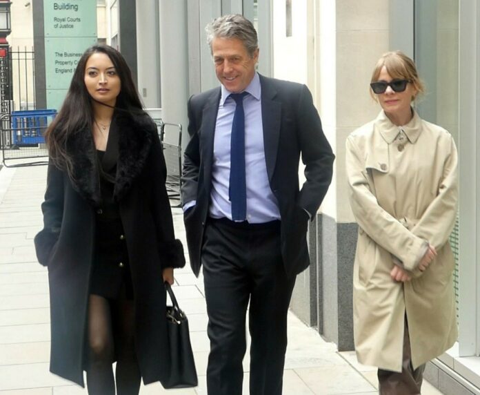  stronza |  Hugh Grant ha detto alla corte che il Sun ha fatto irruzione nella sua casa londinese nel 2011

