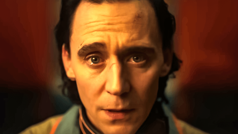 Tom Hiddleston nel ruolo di Loki nella seconda stagione di Loki