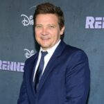 Jeremy Renner condivide la sua "migliore terapia" dopo l'incidente con uno spazzaneve