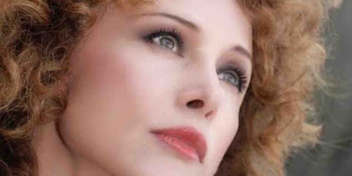 Grande Fratello 2024, Beatrice Luzzi torna nella casa per il padre