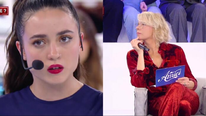 Amici 23, Lucia Ferrari ultima in classifica: il gesto di Maria De Filippi per lei è commovente [VIDEO]