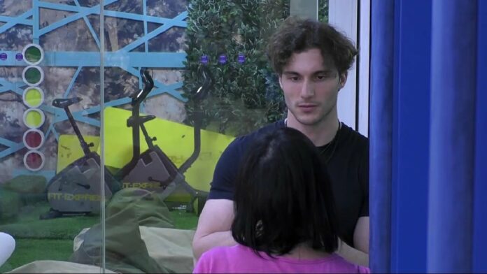 Grande Fratello, Federico Massaro innamorato perso di Anita Olivieri: 