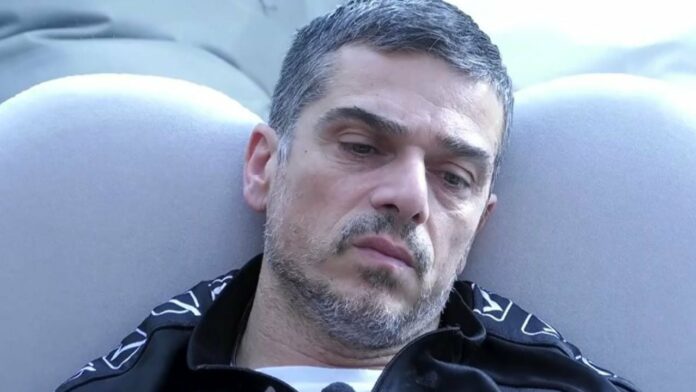 Grande Fratello, Massimiliano Varrese geloso di Vittorio e Monia: 