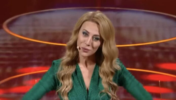 “Nessuna pressione da Sangiuliano”, l’imitazione di Beatrice Venezi di Virginia Raffaele andrà in onda