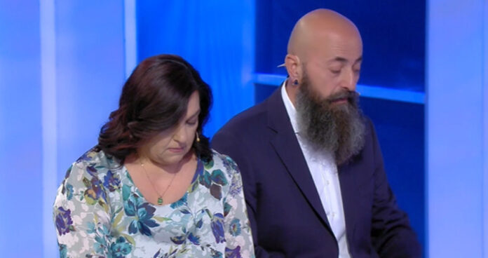 C'è Posta per te 2024: Antonia e Giuseppe non vedono le figlie