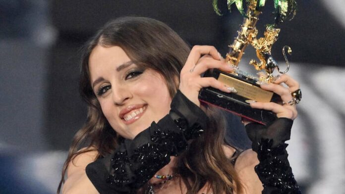 Angelina Mango vince Sanremo 2024: ecco cosa ha detto emozionatissima dopo la vittoria