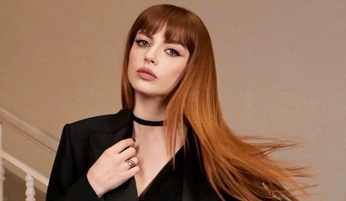 ''Non sono incinta, è stata la paura'': Annalisa rivela perché è stata l'unica cantante di Sanremo a non scendere le scale
