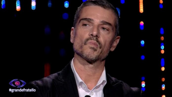 Grande Fratello, Massimiliano Varrese stanco delle continue liti: 