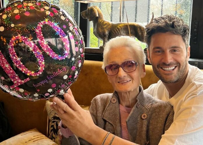 Filippo Bisciglia festeggia i 100 anni di nonna Vilma