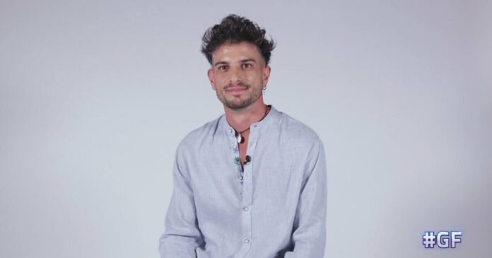 Grande Fratello 2024, Giuseppe Garibaldi post malore torna casa