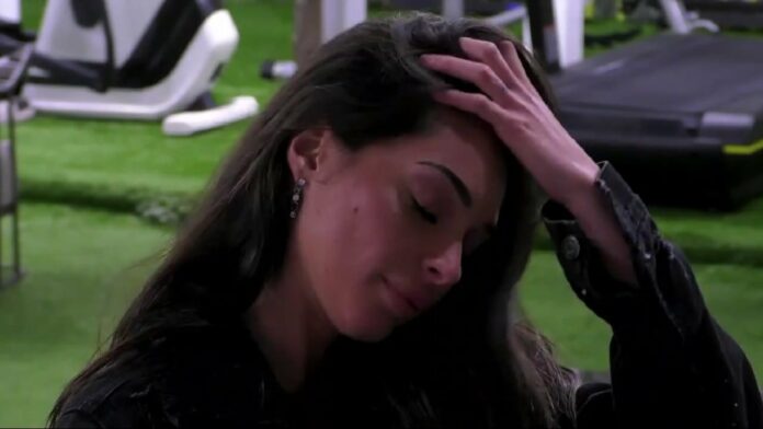 Grande Fratello, Greta Rossetti in lacrime dopo la puntata: 