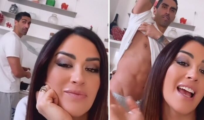 Giorgia Palmas e Filippo Magnini innamorati in cucina