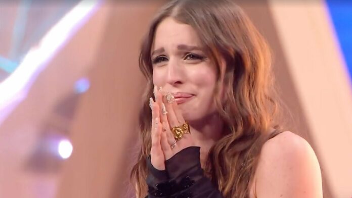 Sanremo 2024: Angelina Mango vince il 74esimo Festival della Canzone Italiana