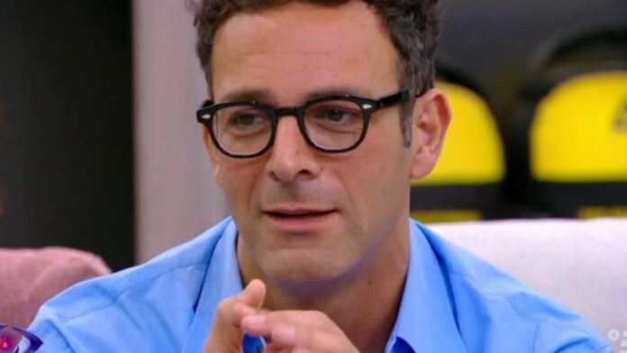 Grande Fratello, Stefano Miele riabbraccia il compagno Nicolò dopo l
