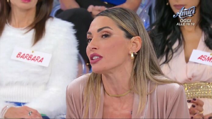 Uomini e Donne, un corteggiatore di Ida Platano vuole tornare in trasmissione: spunta il nome di Riccardo Guarnieri [VIDEO]