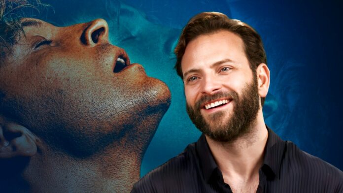 Alessandro Borghi: “Guardo un porno al giorno. Vi spiego perché avevamo bisogno di una serie su Rocco Siffredi”