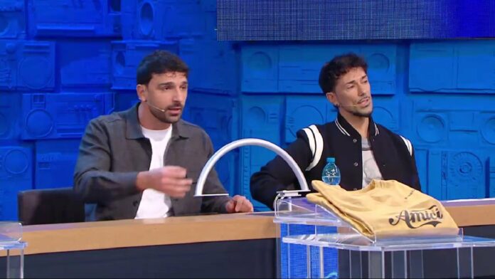 Amici 23, volano stracci tra Raimondo Todaro ed Emanuel Lo per Nicholas. Maria De Filippi interviene! [VIDEO]