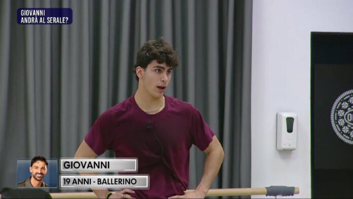 Amici 23, Giovanni si confida con i professionisti: 
