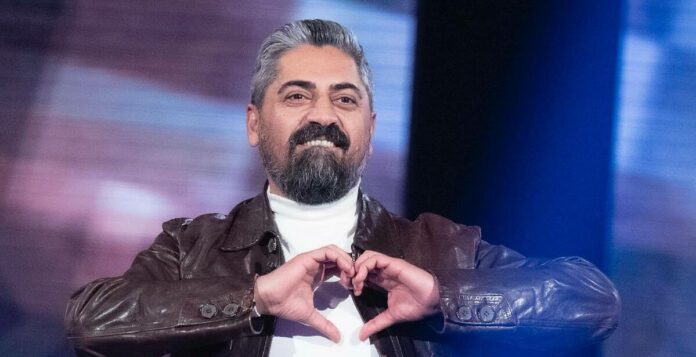 Bulent Polat a Verissimo con Neva Pekuz: 
