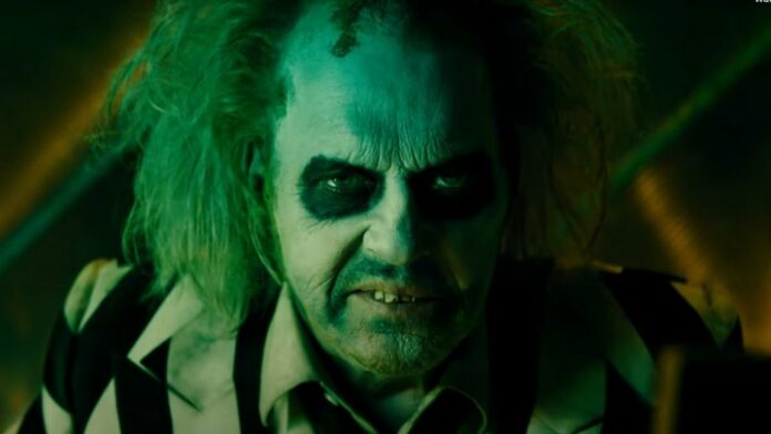 Michael Keaton nel ruolo di Beetlejuice in Beetlejuice Beetlejuice.