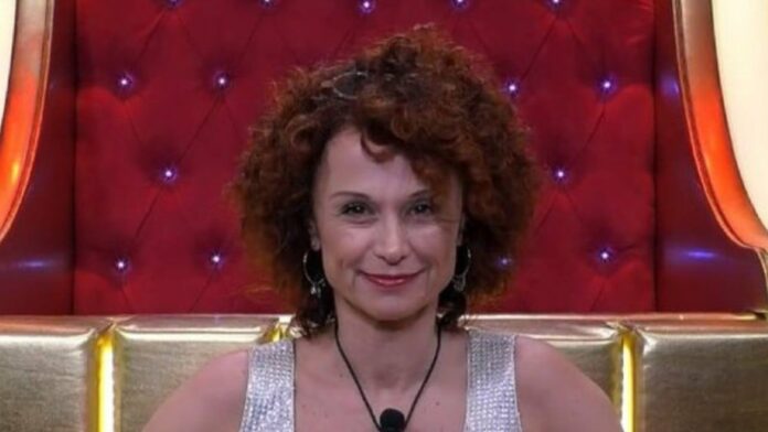Grande Fratello, il gesto inaspettato di Beatrice Luzzi prima della finale: 