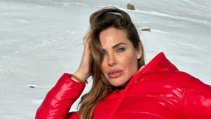 Ilary Blasi, il Libro sulla fine del matrimonio con Totti è un Flop: ecco quante copie ha venduto