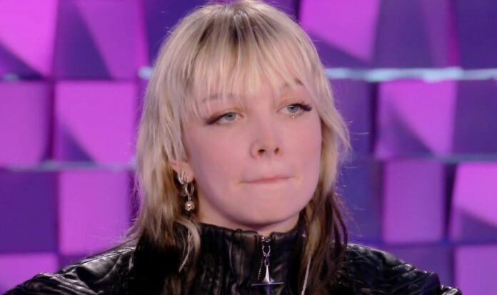 ''Ad Amici non riuscivo a mangiare, ho problemi col cibo anche adesso'': la cantante Mew fa nuove ammissioni sul suo addio al talent della De Filippi