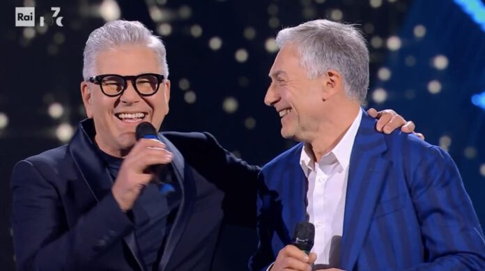 The Voice Senior, Michele Zarrillo arriva sul palco e duetta con Antonio che si emoziona