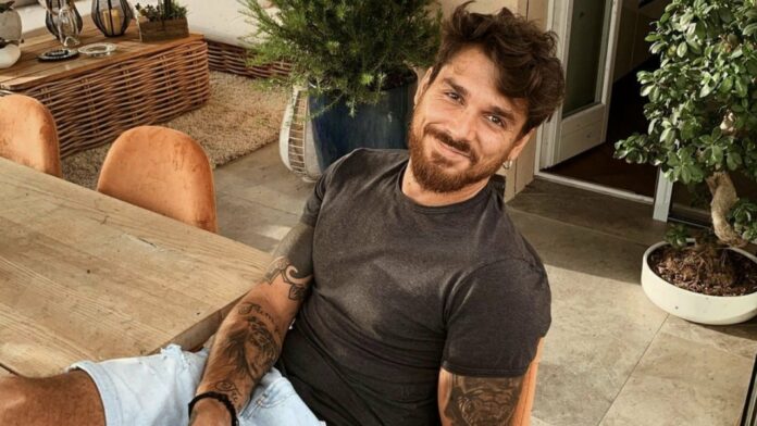 Uomini e Donne, Andrea Cerioli sbotta infastidito sui social: 