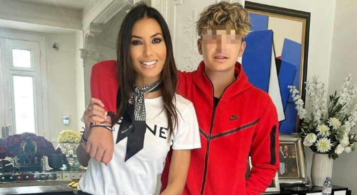 ''Sono tornata a casa e Nathan aveva il ciuffo biondo'': Elisabetta Gregoraci in tv racconta che il figlio non le ha chiesto il permesso per tingersi i capelli