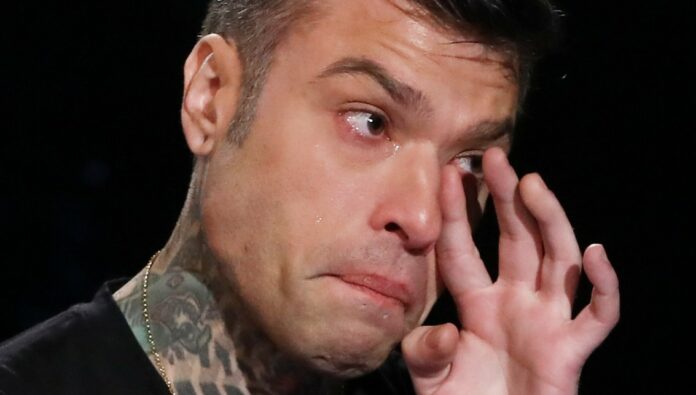 Fedez piange durante l'intervista a Belve: prime immagini