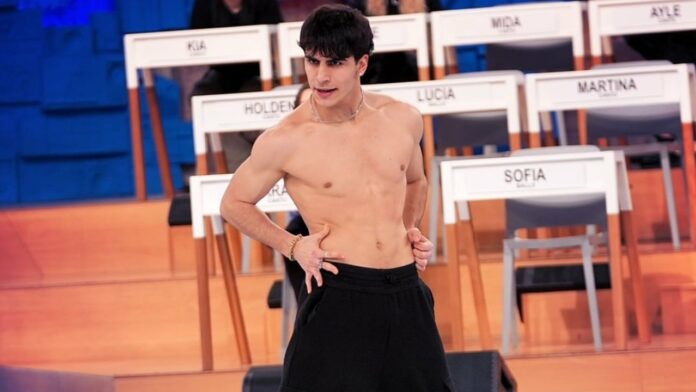 Amici 23, Giovanni Tesse torna sui social dopo l