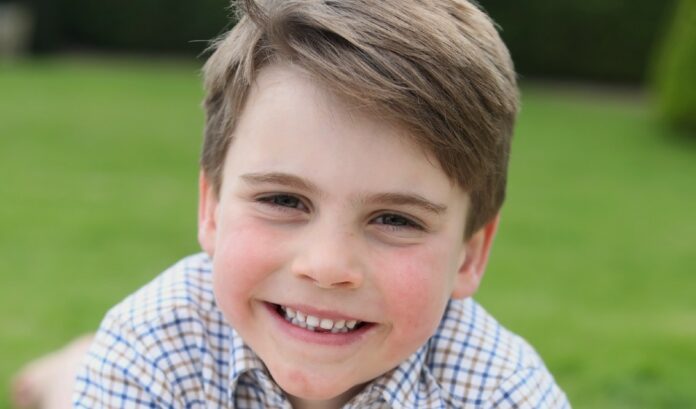Il Principino Louis compie 6 anni: la foto scattata da mamma Kate Middleton, attualmente in chemioterapia