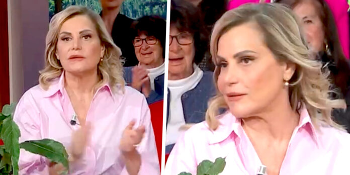 ''Da ieri ho mezza faccia bloccata'': Simona Ventura appare in tv con una paralisi facciale, ecco di che si tratta e se il danno è permanente