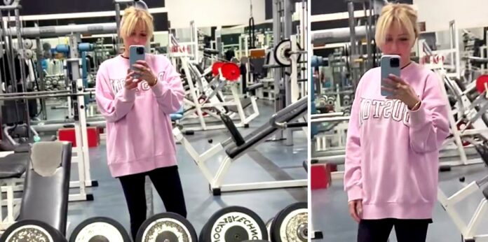 ''Muscoli zero, pancia tanta'': Veronica Peparini torna per la prima volta in palestra poco più di un mese dopo aver partorito a 53 anni