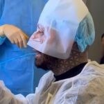 Francesco Chiofalo al controllo dopo l'intervento di cambio colore degli occhi