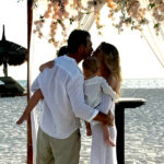 Luca Argentero e Cristina Marino, secondo matrimonio a sorpresa alle Maldive: la dolce immagine