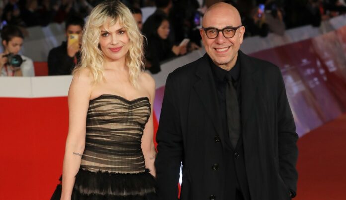 ''Si tiravano piatti e posate, arrivata ambulanza'': Micaela Ramazzotti e l'ex marito Paolo Virzì protagonisti di una lite furibonda secondo Il Messaggero