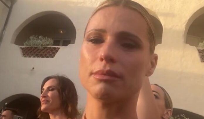 Michelle Hunziker piange tutto il tempo al matrimonio di Diletta Leotta