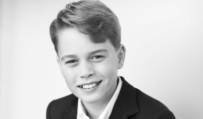 Il Principe George compie 11 anni: pubblicata nuova foto scattata da mamma Kate Middleton