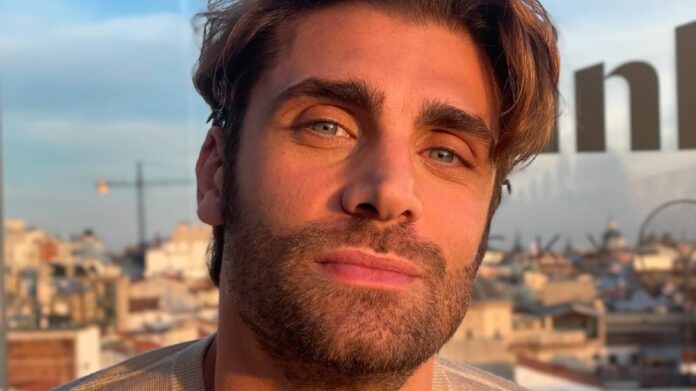 ''Per strada mi riconoscono e mi chiamano col nome dei miei personaggi'': l'ex gieffino Mario Ermito ha una nuova vita da divo in Spagna
