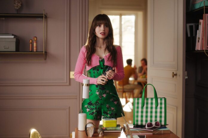 Emily in Paris 4