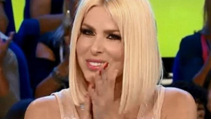 Grande Fratello 2024, Loredana Lecciso in studio per la sorella