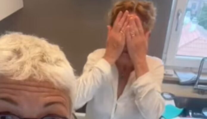 Eva Grimaldi e Imma Battaglia scherzano sui filtri social