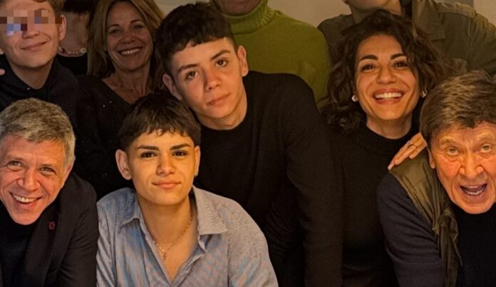 I nipoti gemelli di Gianni Morandi compiono 18 anni: le immagini della grande festa in famiglia a Roma, guarda