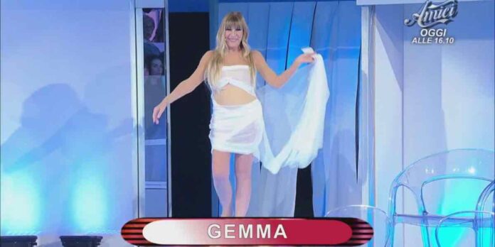 Uomini e Donne, la sfilata di Gemma 